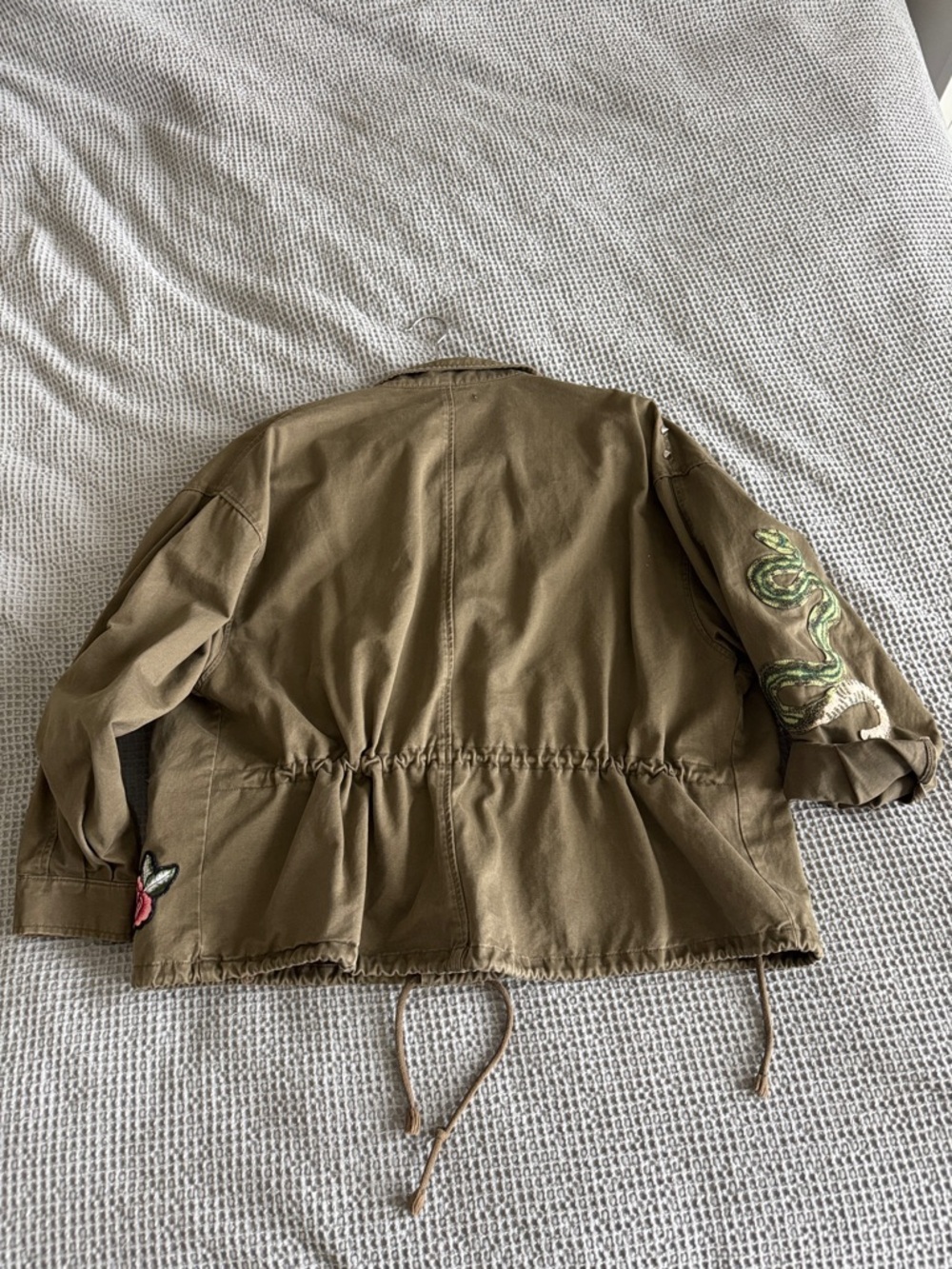H&M Boxy Olive Green Military Jacket with Embroidered Bird, Rose & Snake Patches - Picture 13 of 14